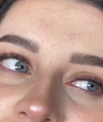 Skropstas un uzacis, Rīga