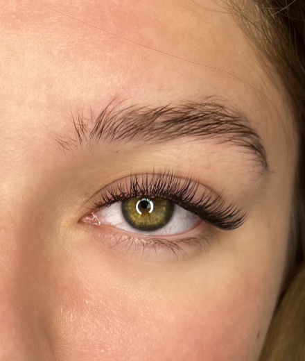 Skropstas un uzacis, Rīga