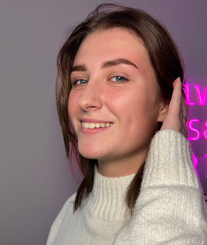 Skropstas un uzacis, Rīga