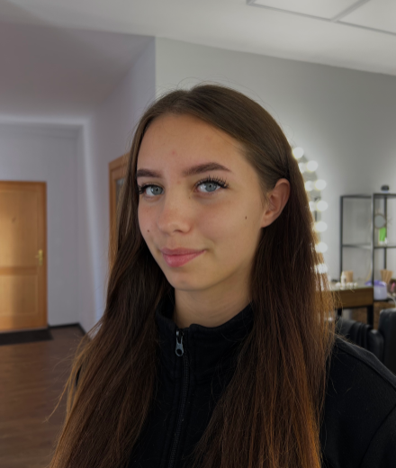 Skropstas un uzacis, Rīga