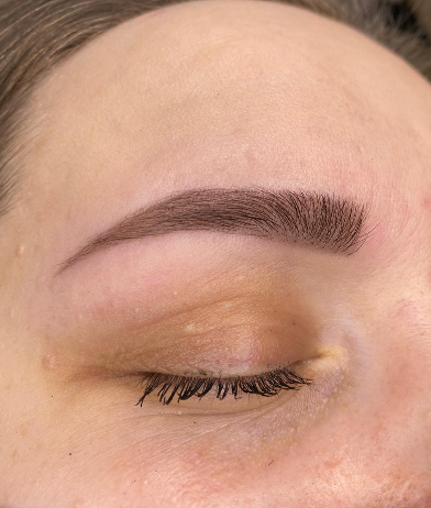 Skropstas un uzacis, Rīga