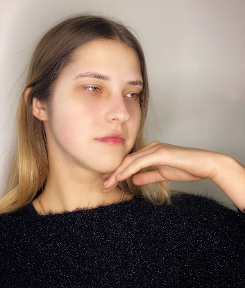 Skropstas un uzacis, Rīga