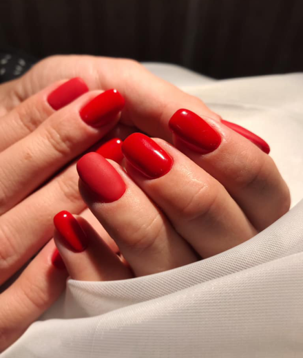 Gēllakas manikīrs, Rīga