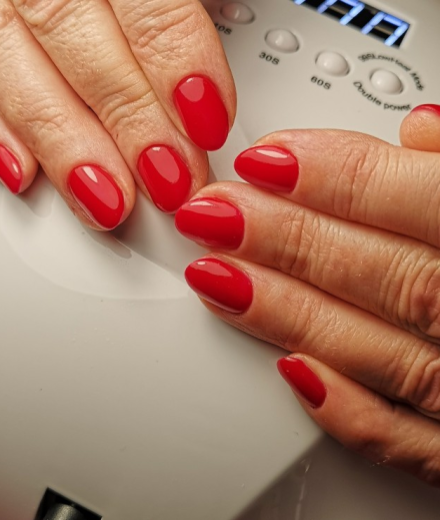 Gēllakas manikīrs, Rīga