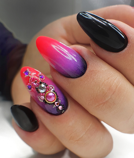 Gēllakas manikīrs, Rīga