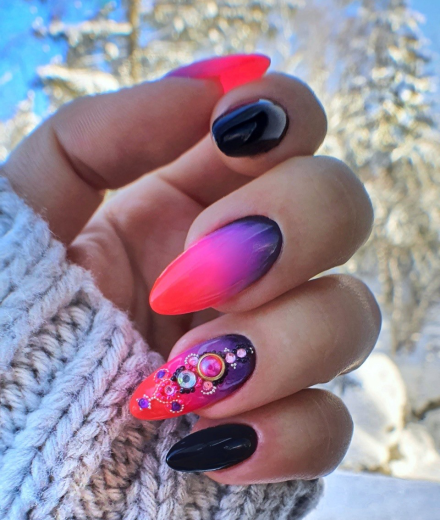 Gēllakas manikīrs, Rīga