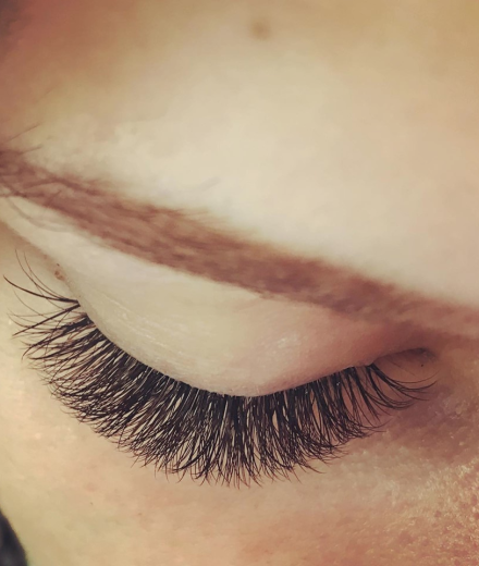 Skropstas un uzacis, Daugavpils