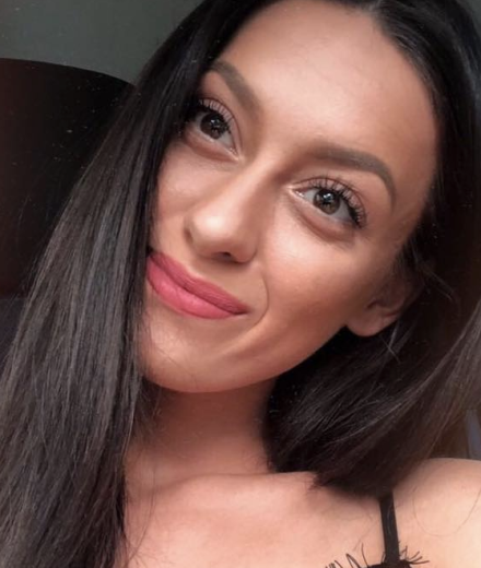 Skropstas un uzacis, Rīga