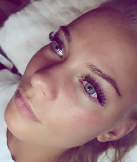 Skropstas un uzacis, Liepāja