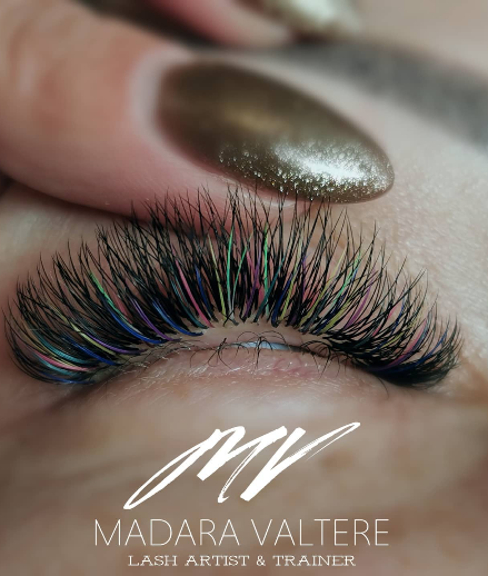 Skropstas un uzacis, Valmiera