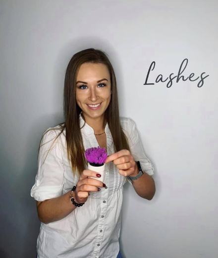 Skropstas un uzacis, Valmiera