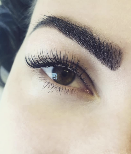 Skropstas un uzacis, Valmiera