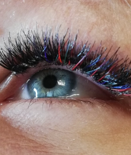 Skropstas un uzacis, Ventspils