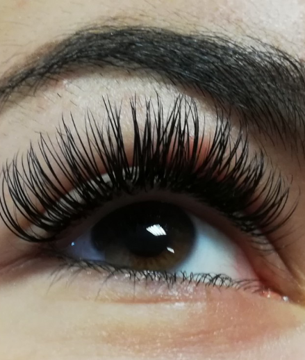 Skropstas un uzacis, Ventspils