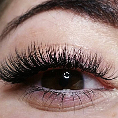 Skropstas un uzacis, Dobele