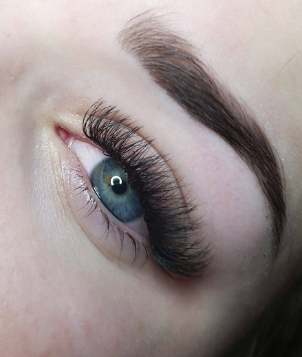 Skropstas un uzacis, Madona