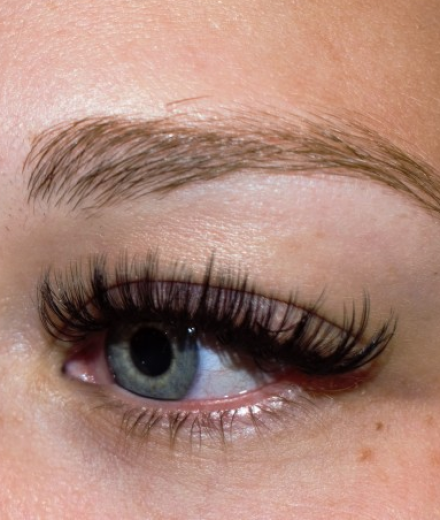 Skropstas un uzacis, Baldone