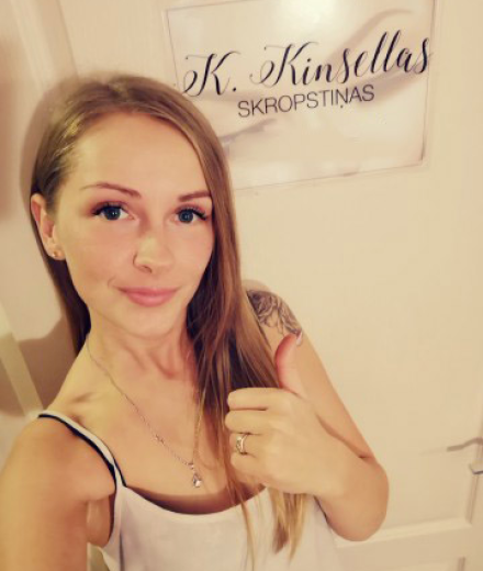 Skropstas un uzacis, Saldus