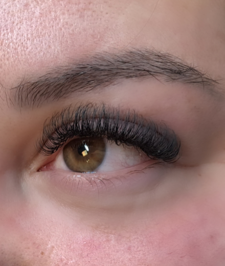 Skropstas un uzacis, Tukums