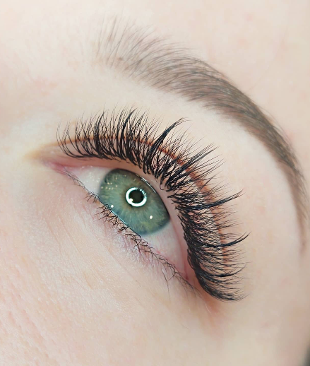 Skropstas un uzacis, Smiltene