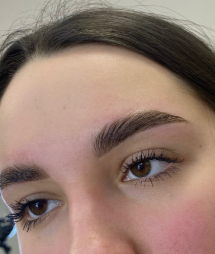 Skropstas un uzacis, Rīga