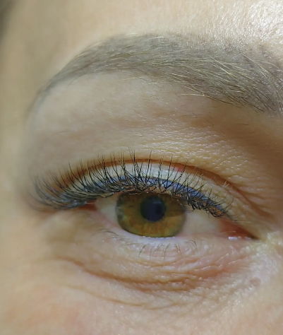 Skropstas un uzacis, Rīga