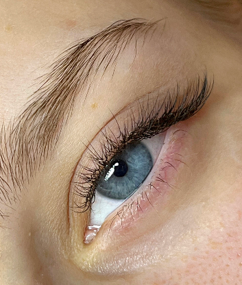 Skropstas un uzacis, Rīga