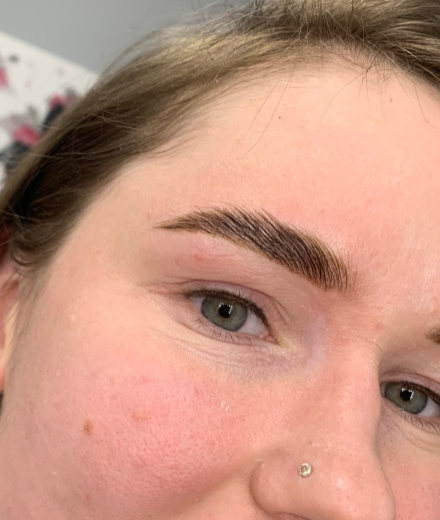 Skropstas un uzacis, Rīga