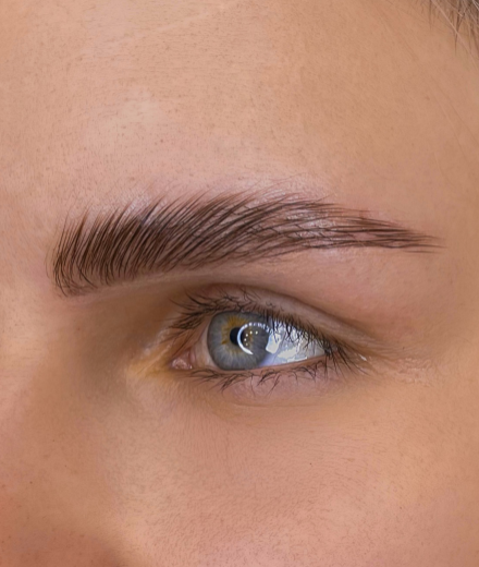 Skropstas un uzacis, Rīga