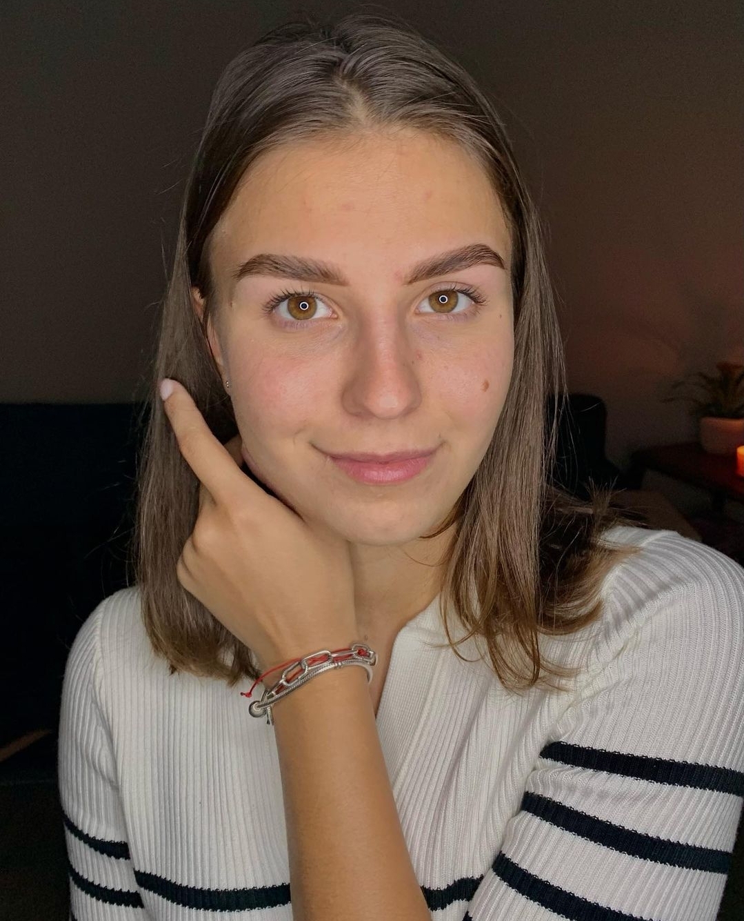 Skropstas un uzacis, Rīga