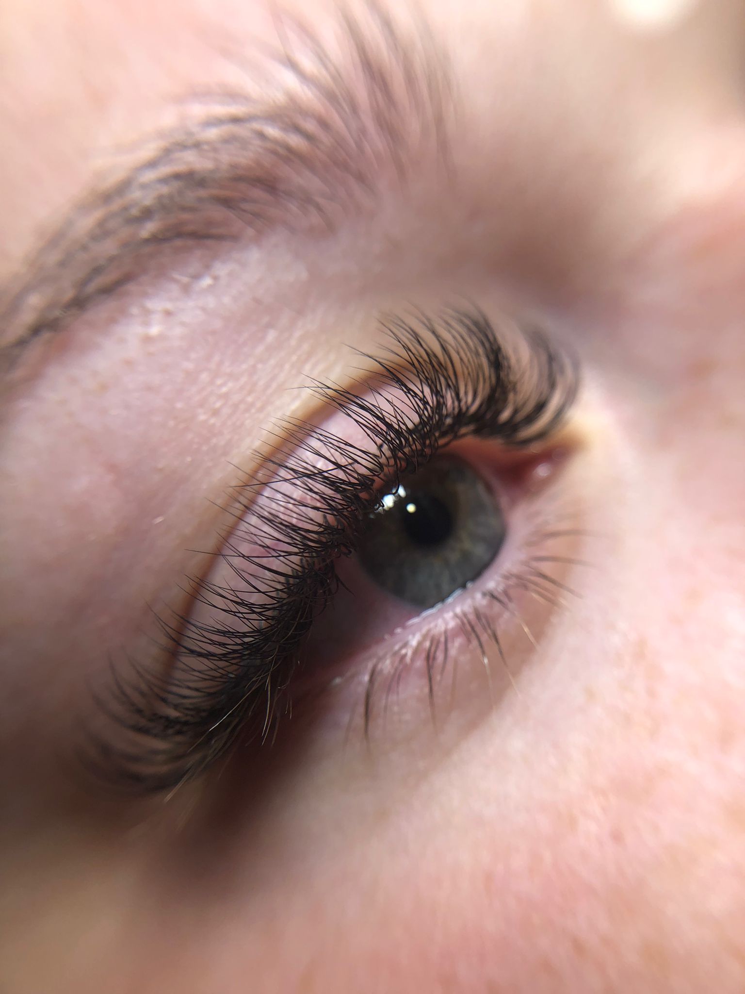 Skropstas un uzacis, Madona