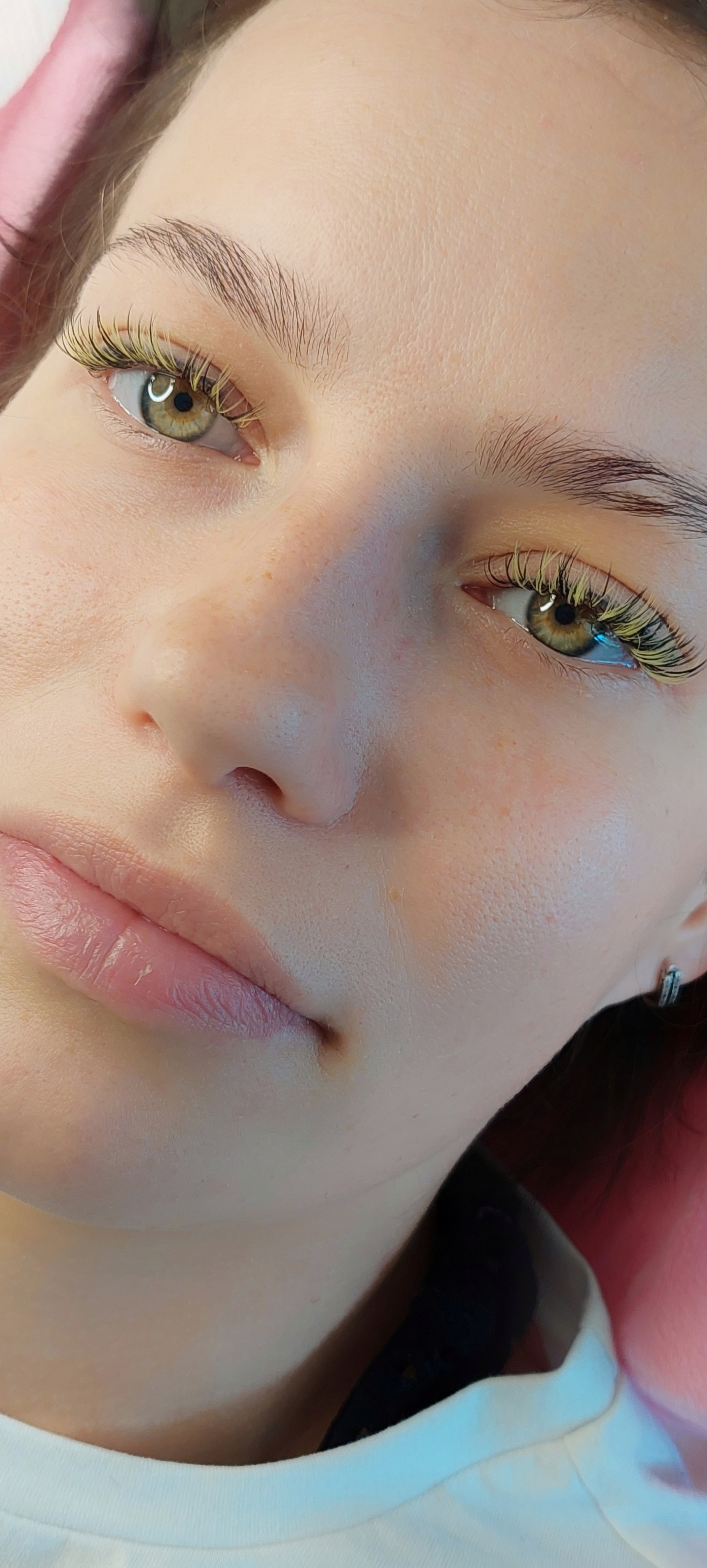 Skropstas un uzacis, Rīga