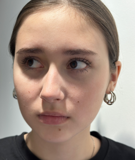 Skropstas un uzacis, Rīga