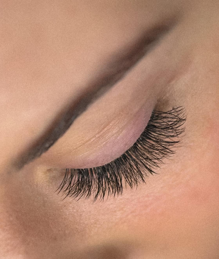 Skropstas un uzacis, Sigulda