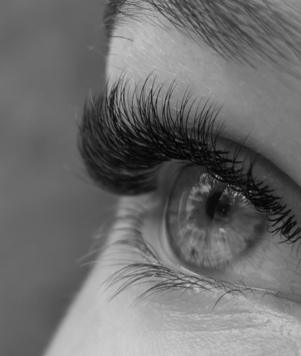 Skropstas un uzacis, Valmiera