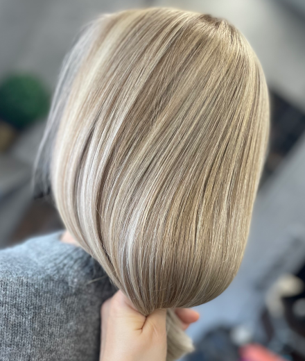 Frizieris, Brīvības iela 58