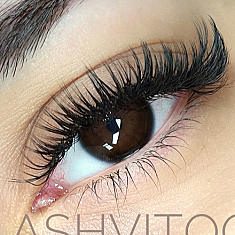 Skropstas un uzacis, Rīga