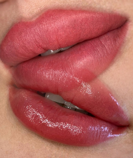 Permanets grims, Rīga