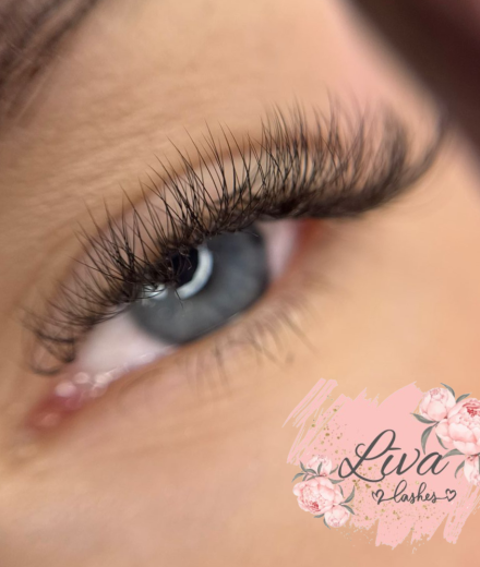 Skropstas un uzacis, Liepāja