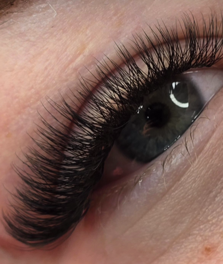 Skropstas un uzacis, Kandava | Vāne.