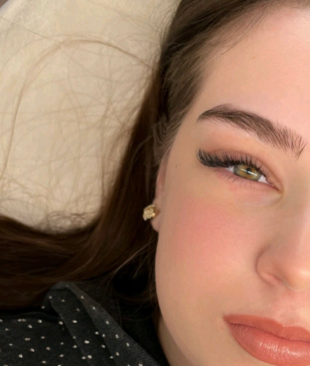 Skropstas un uzacis, Jelgava